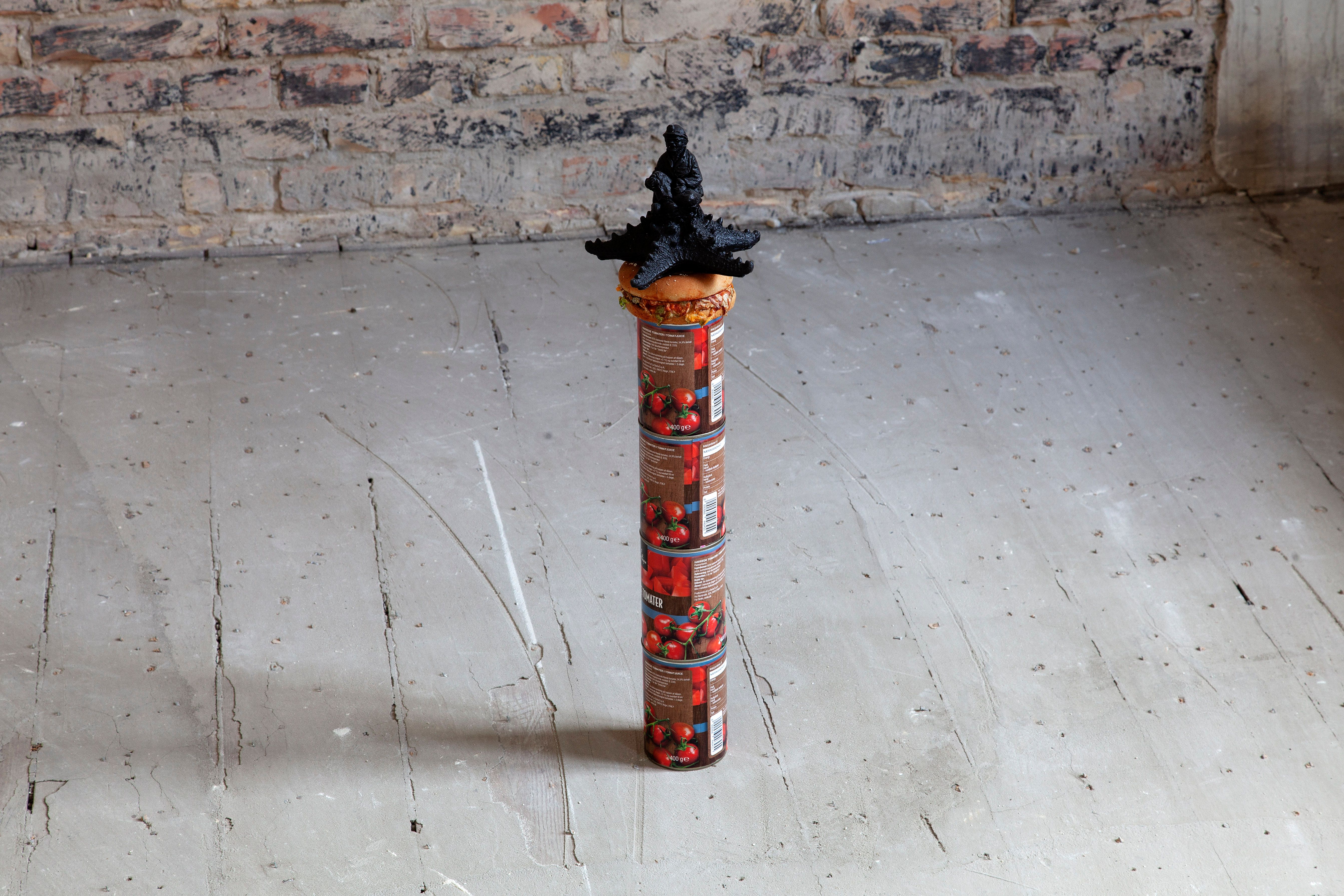 SOFT TOWN STRIP HALL